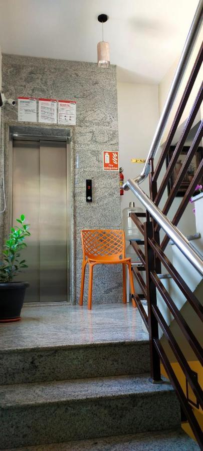 Sk Residency Bed & Breakfast Bangalore Bagian luar foto